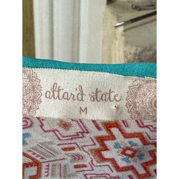 Altar'd State Womens Long Sleeve Cut Out Back Aztec Top Medium - Picture 7 of 7